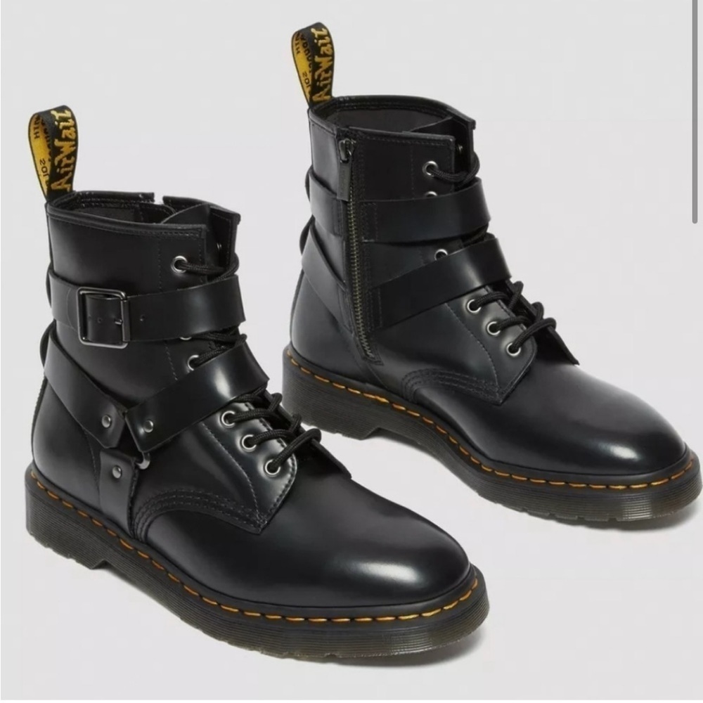 Dr. Martens Cristofor Leather Moto Boot (Women)
BLACK, Size 5 NEW